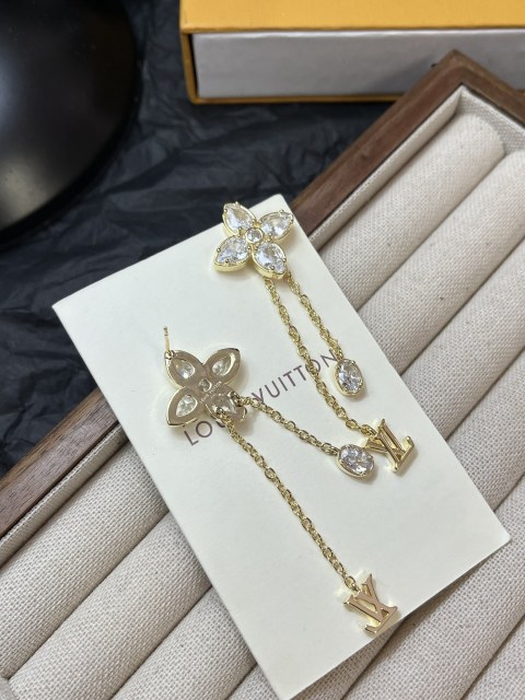 High   Quality   Fashion     Earring    011060