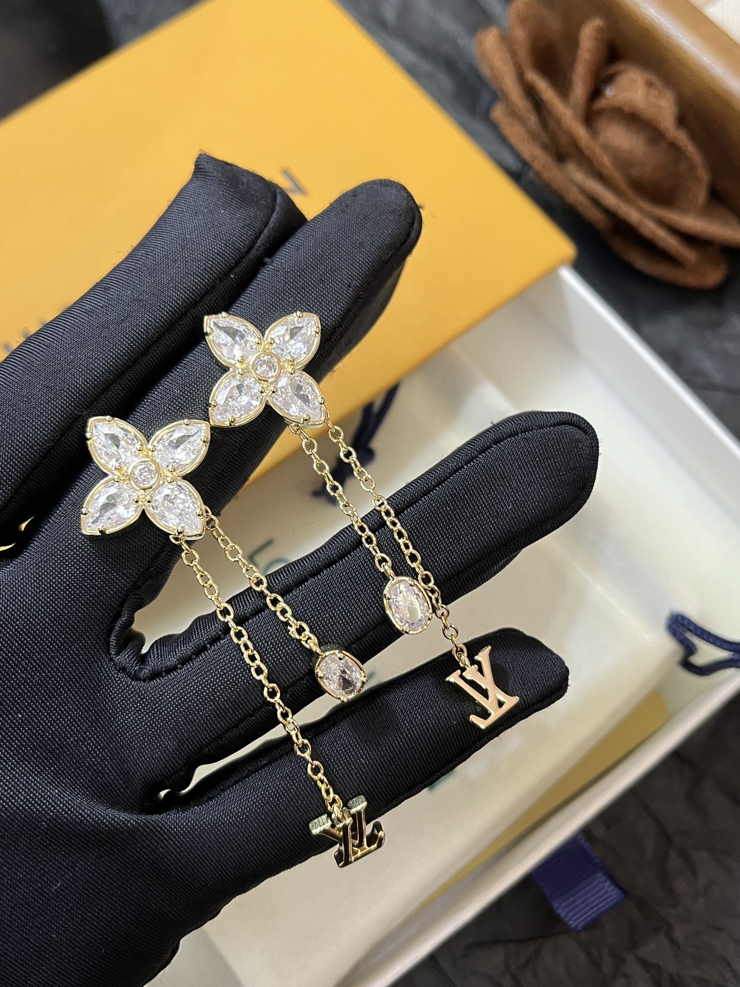 High   Quality   Fashion     Earring    011060