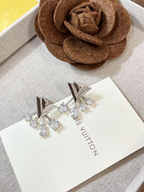 High   Quality   Fashion     Earring    011061