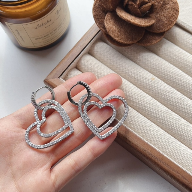 High   Quality   Fashion     Earring    011063