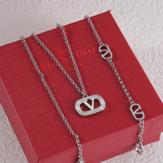 High Quality Fashion Jewelry Necklace 0718082