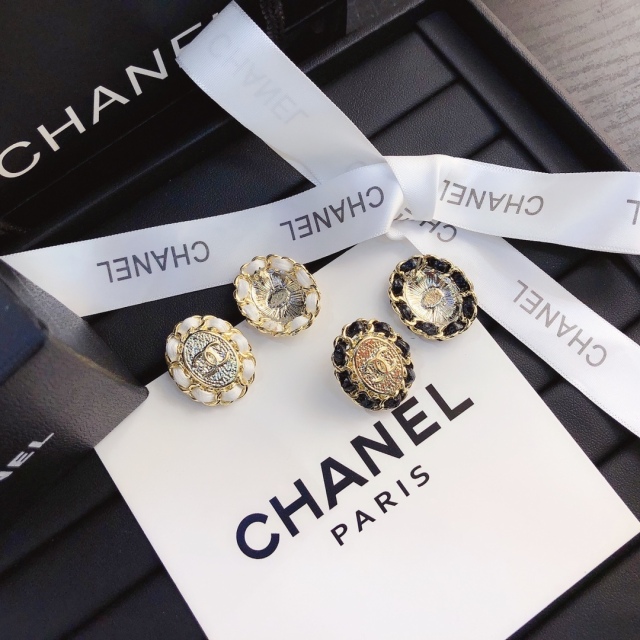High   Quality   Fashion     Earring    01388