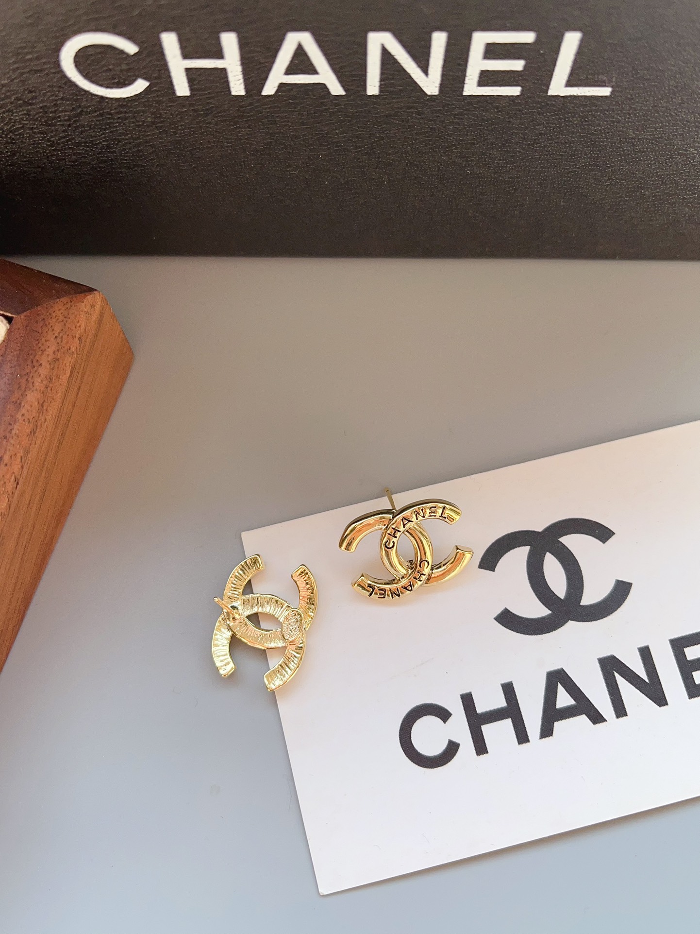 High   Quality   Fashion     Earring    011069