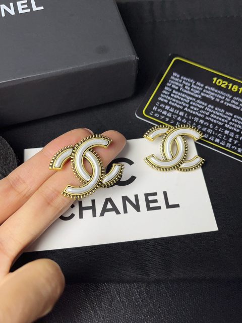 High   Quality   Fashion     Earring    011906
