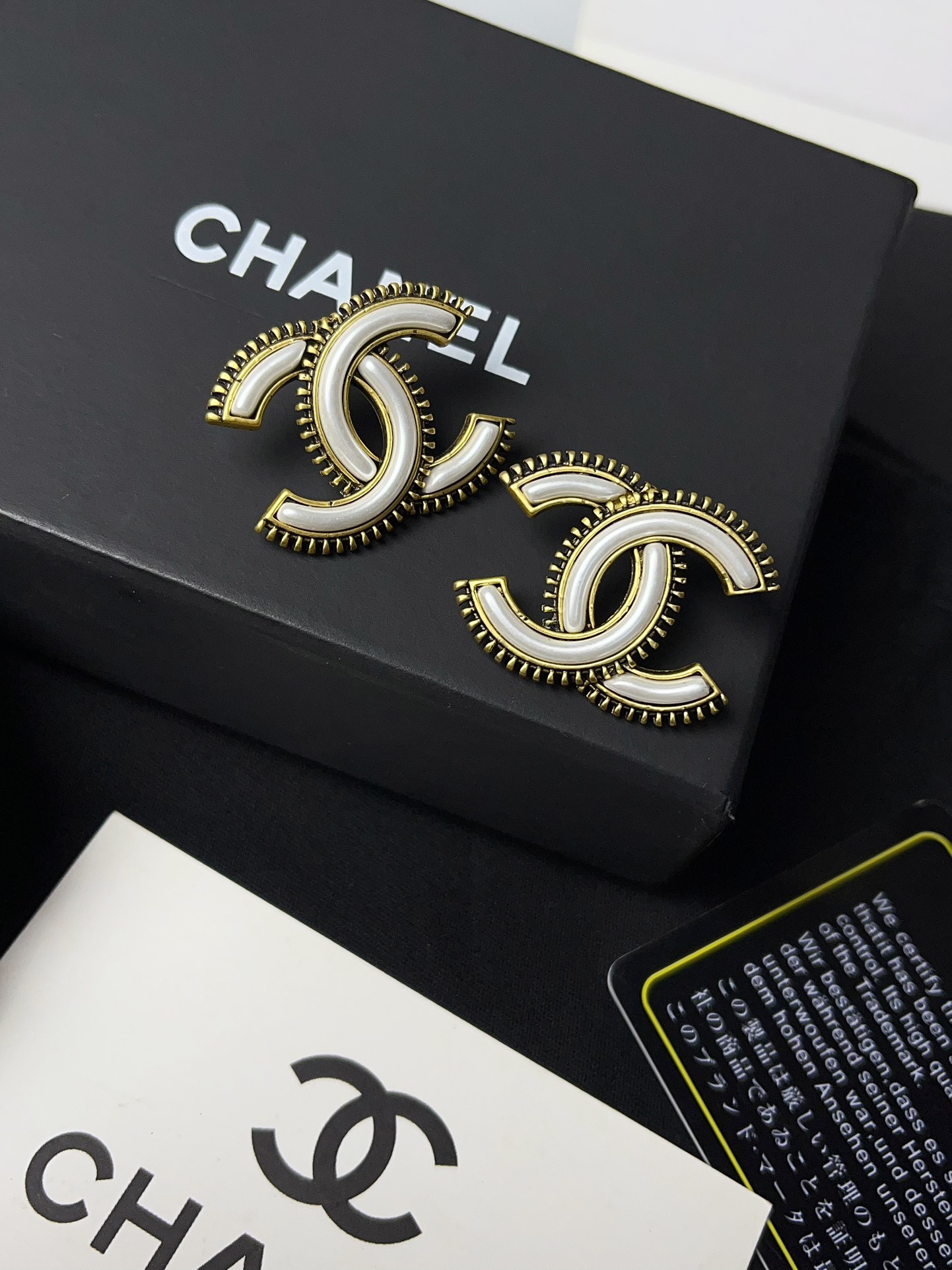 High   Quality   Fashion     Earring    011906