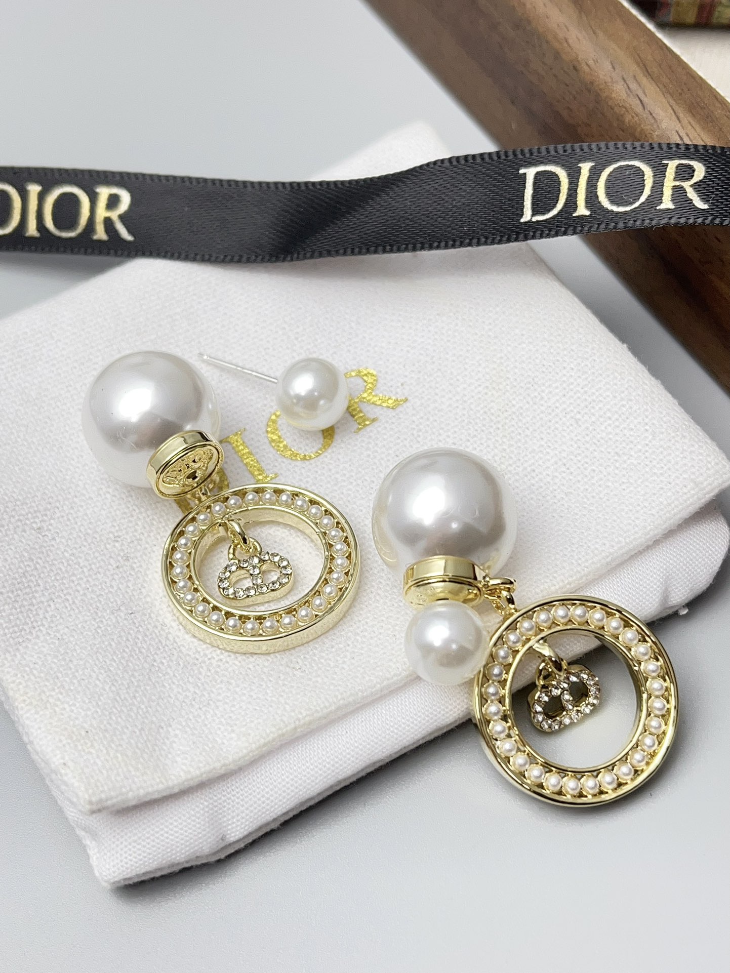 High   Quality   Fashion     Earring    011098