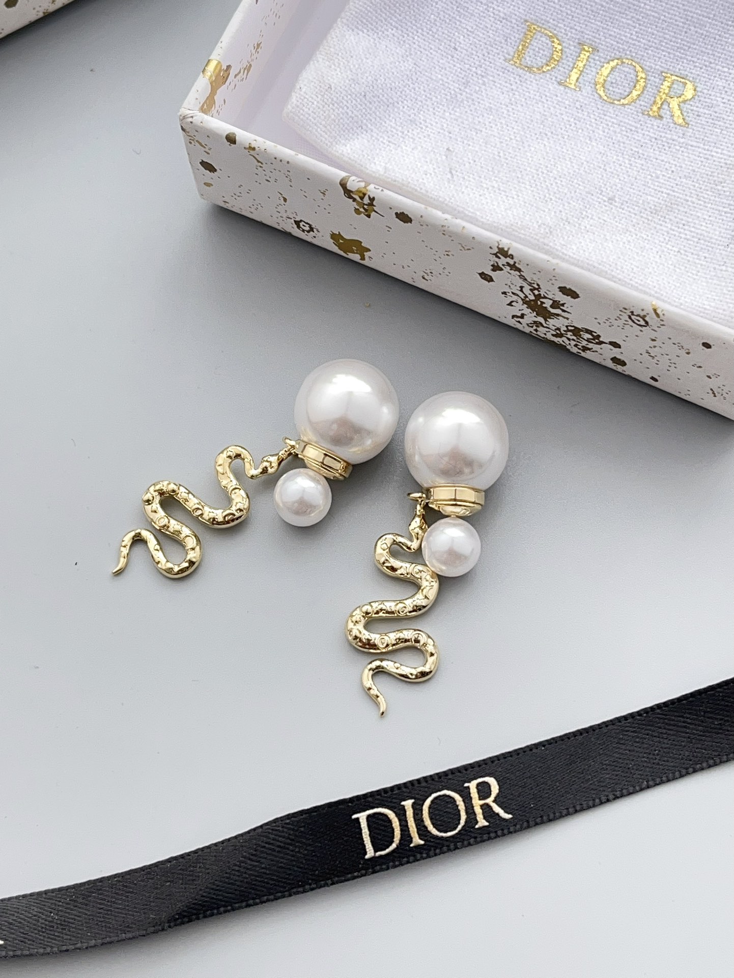 High   Quality   Fashion     Earring    011099