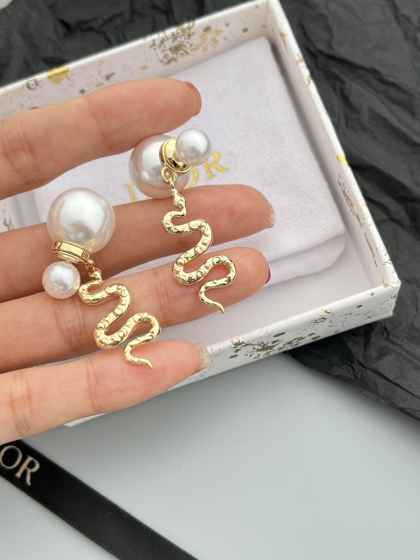High   Quality   Fashion     Earring    011099