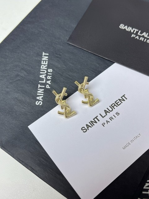 High   Quality   Fashion     Earring    011100