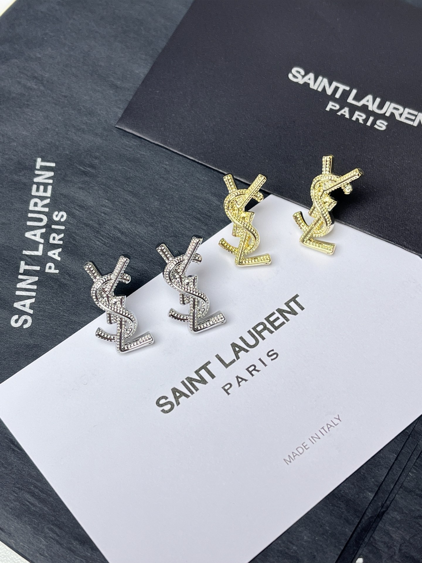 High   Quality   Fashion     Earring    011100