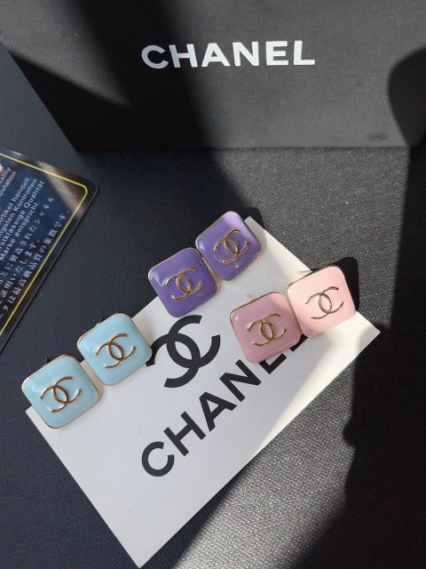 High   Quality   Fashion     Earring    011101