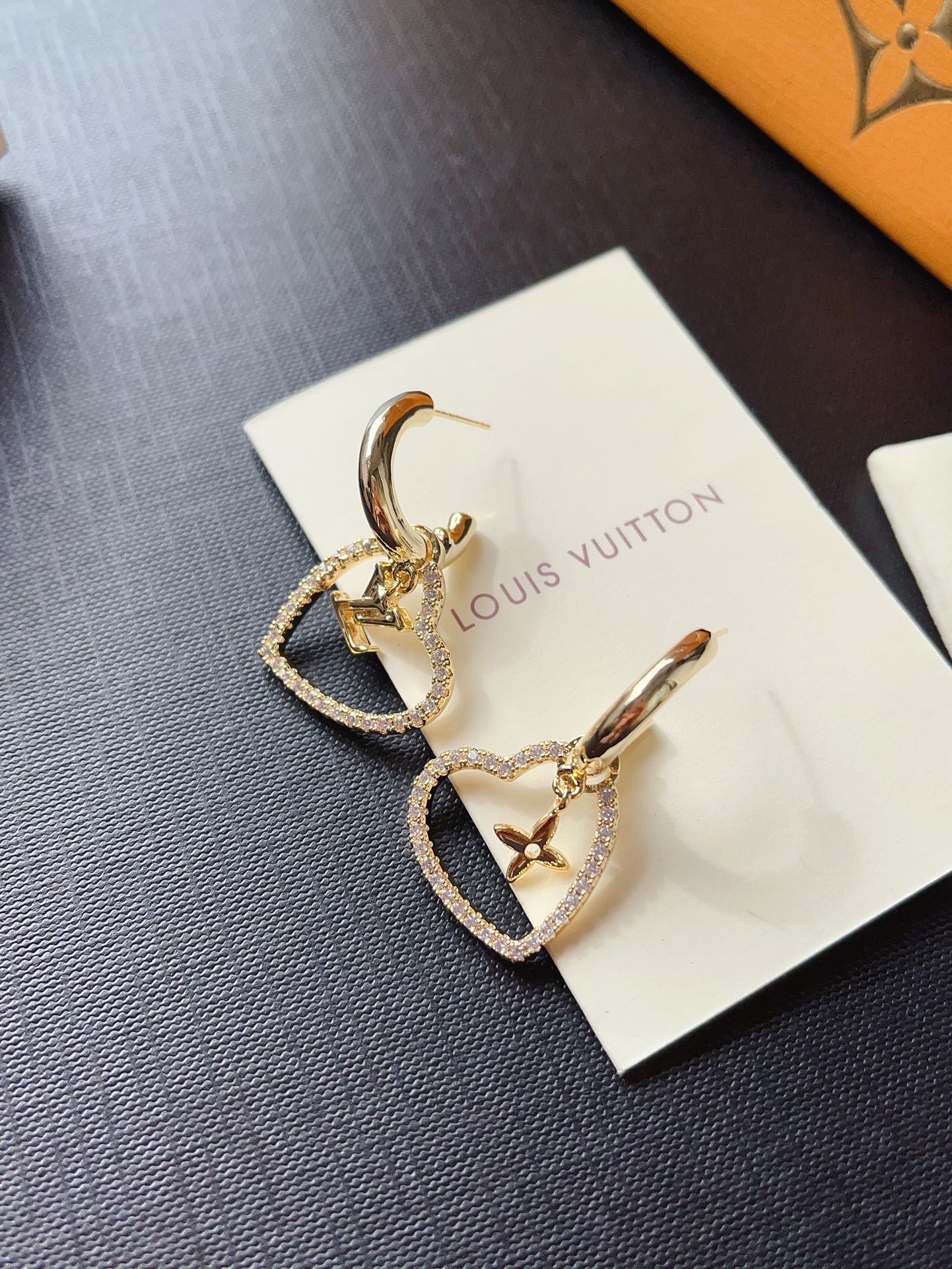 High   Quality   Fashion     Earring    011105