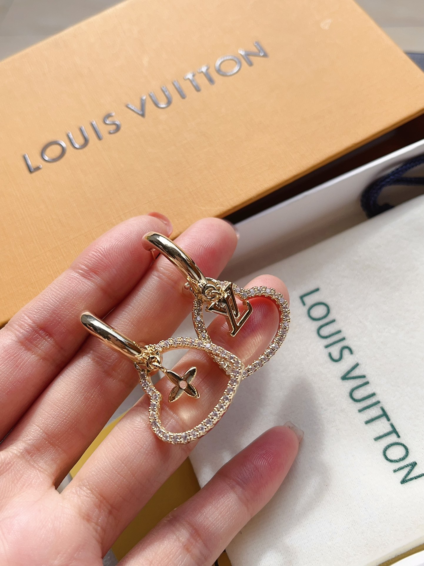 High   Quality   Fashion     Earring    011105