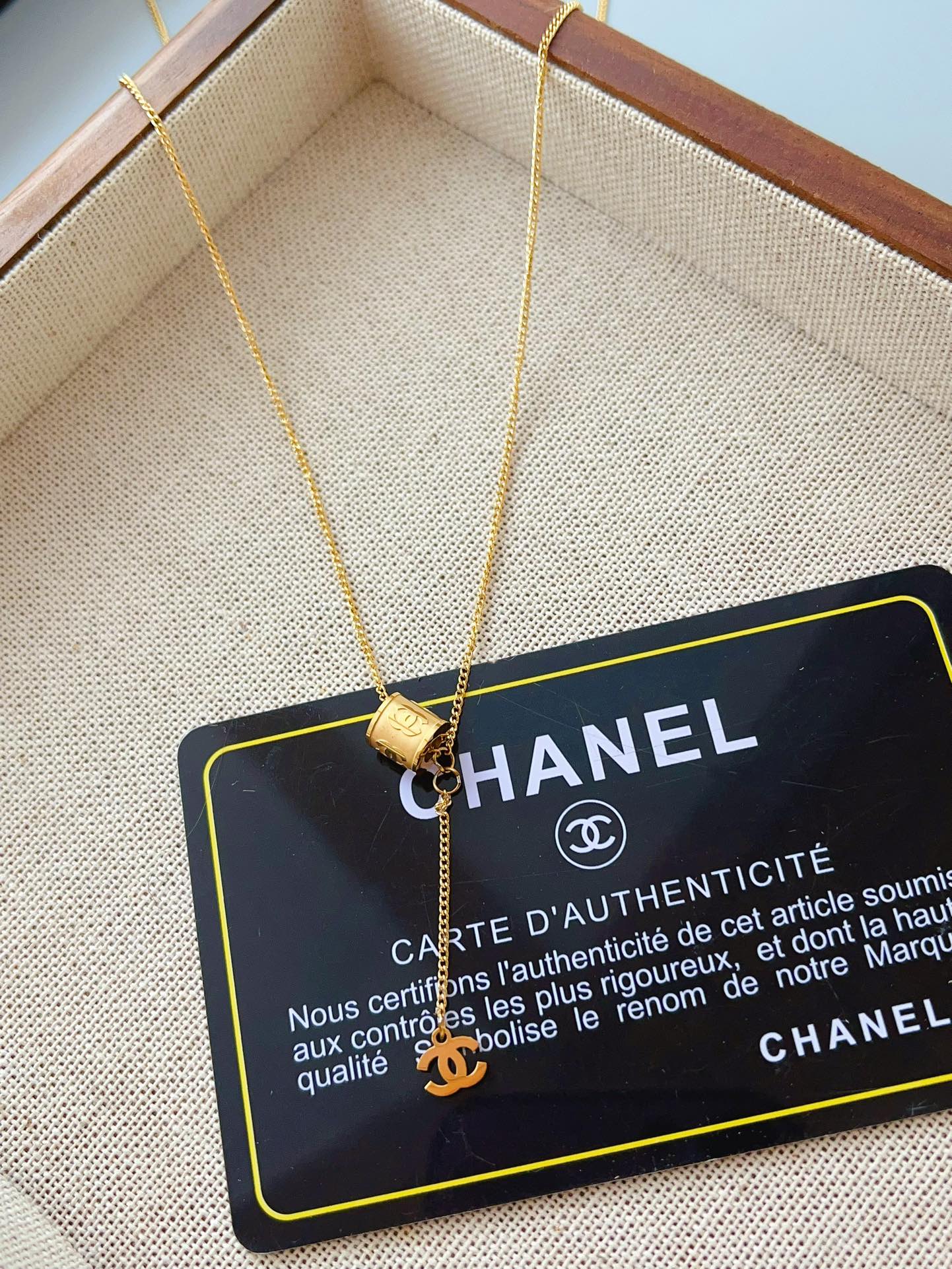 High   Quality   Fashion    Necklace   01657