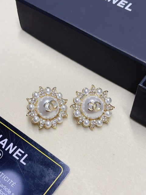 High   Quality   Fashion     Earring    011112