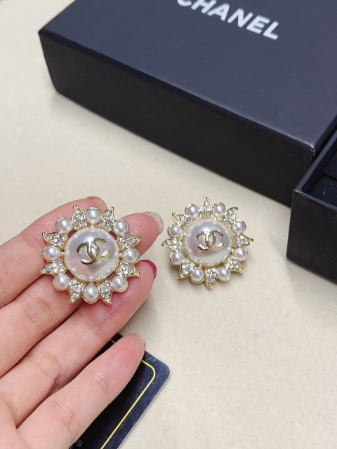 High   Quality   Fashion     Earring    011112