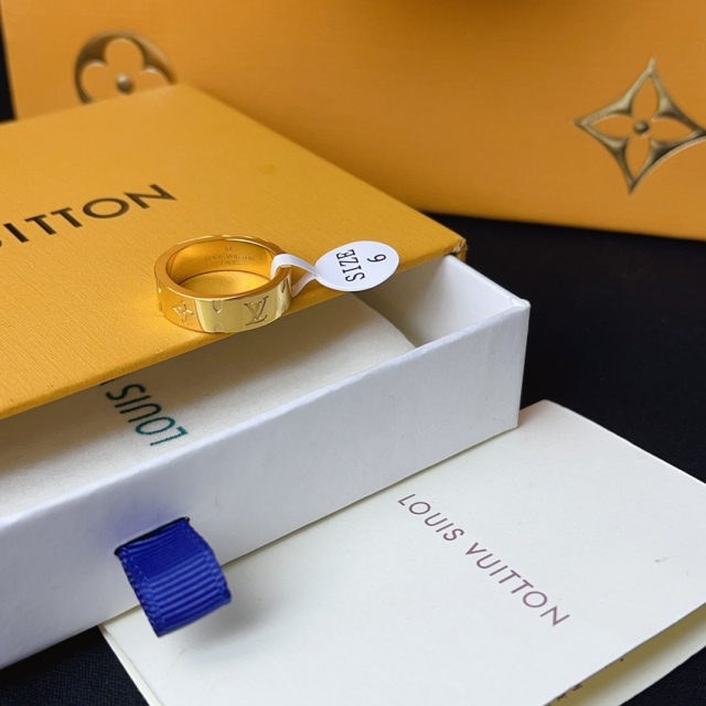 High   Quality   Fashion     Ring(Size 6#  7#  8#  9#)   01116