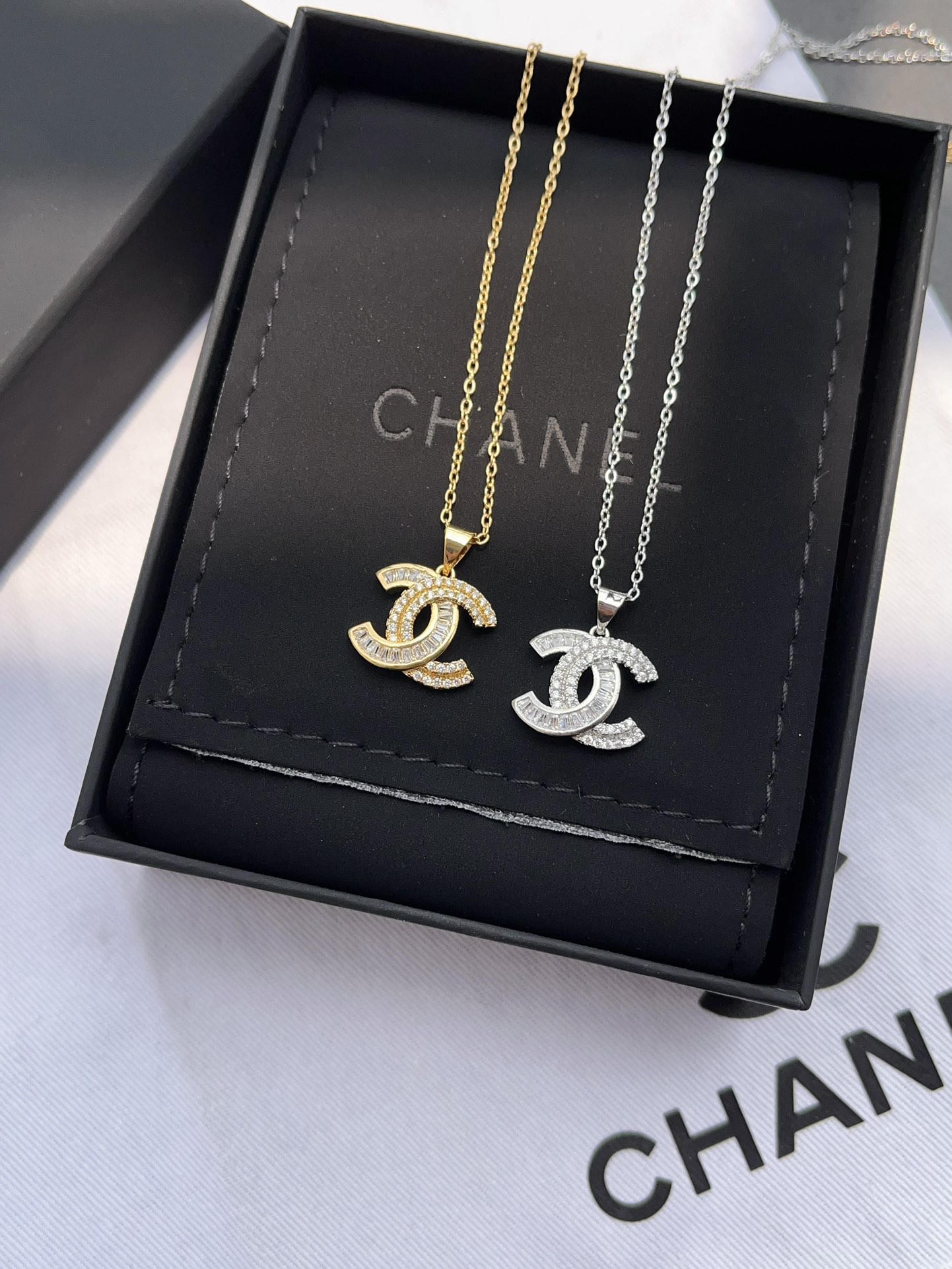 High   Quality   Fashion    Necklace   01668