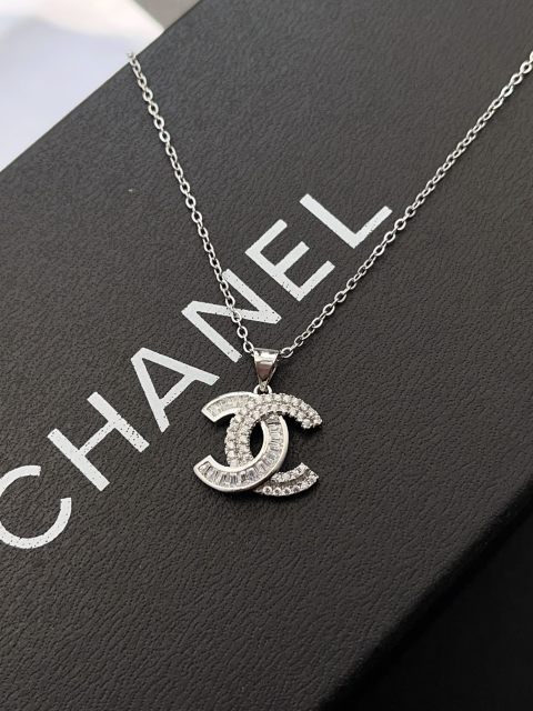 High   Quality   Fashion    Necklace   01668