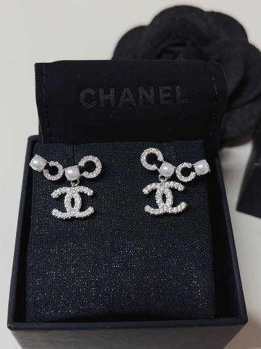 High   Quality   Fashion     Earring    011143