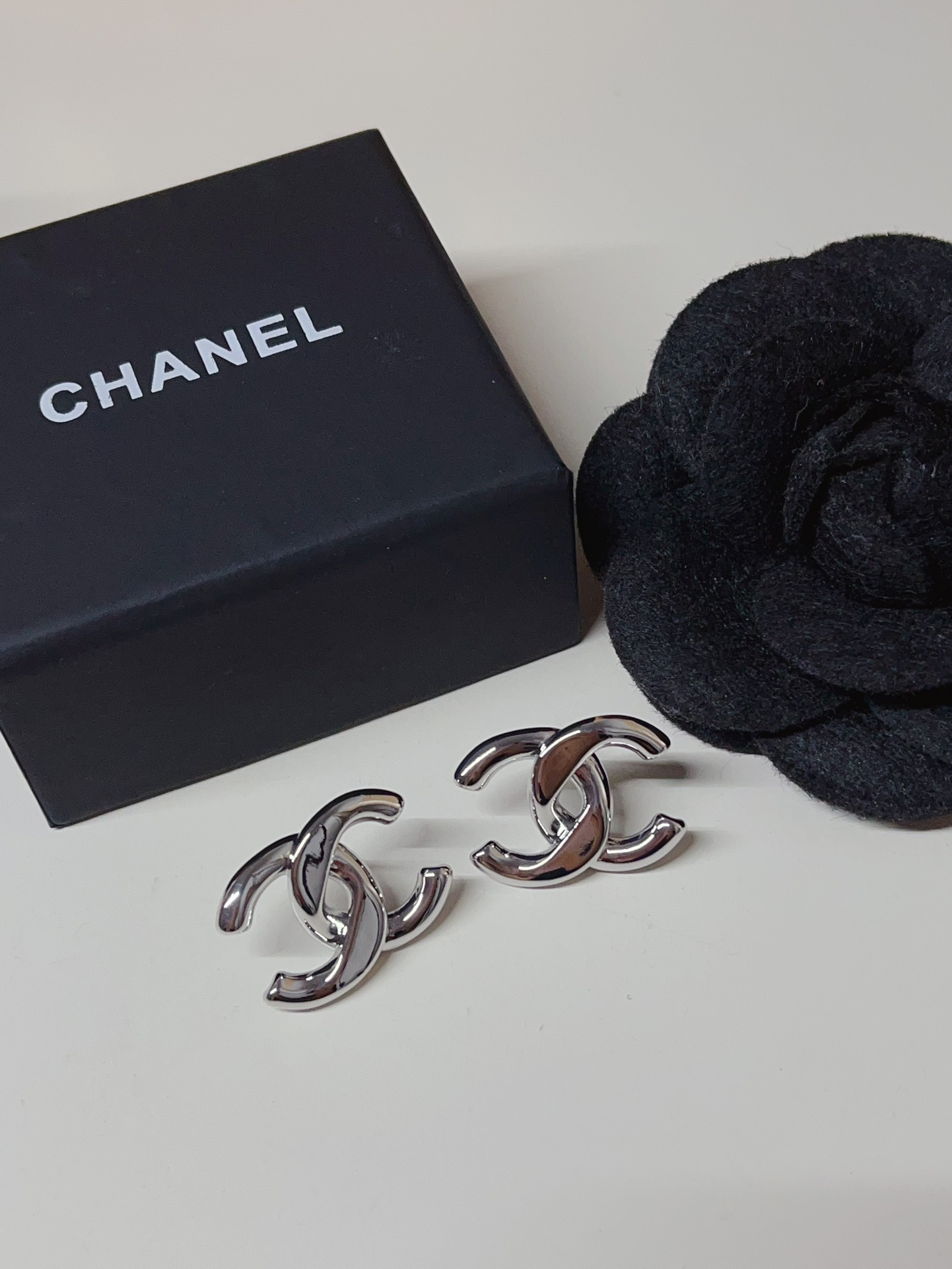 High   Quality   Fashion     Earring    011144