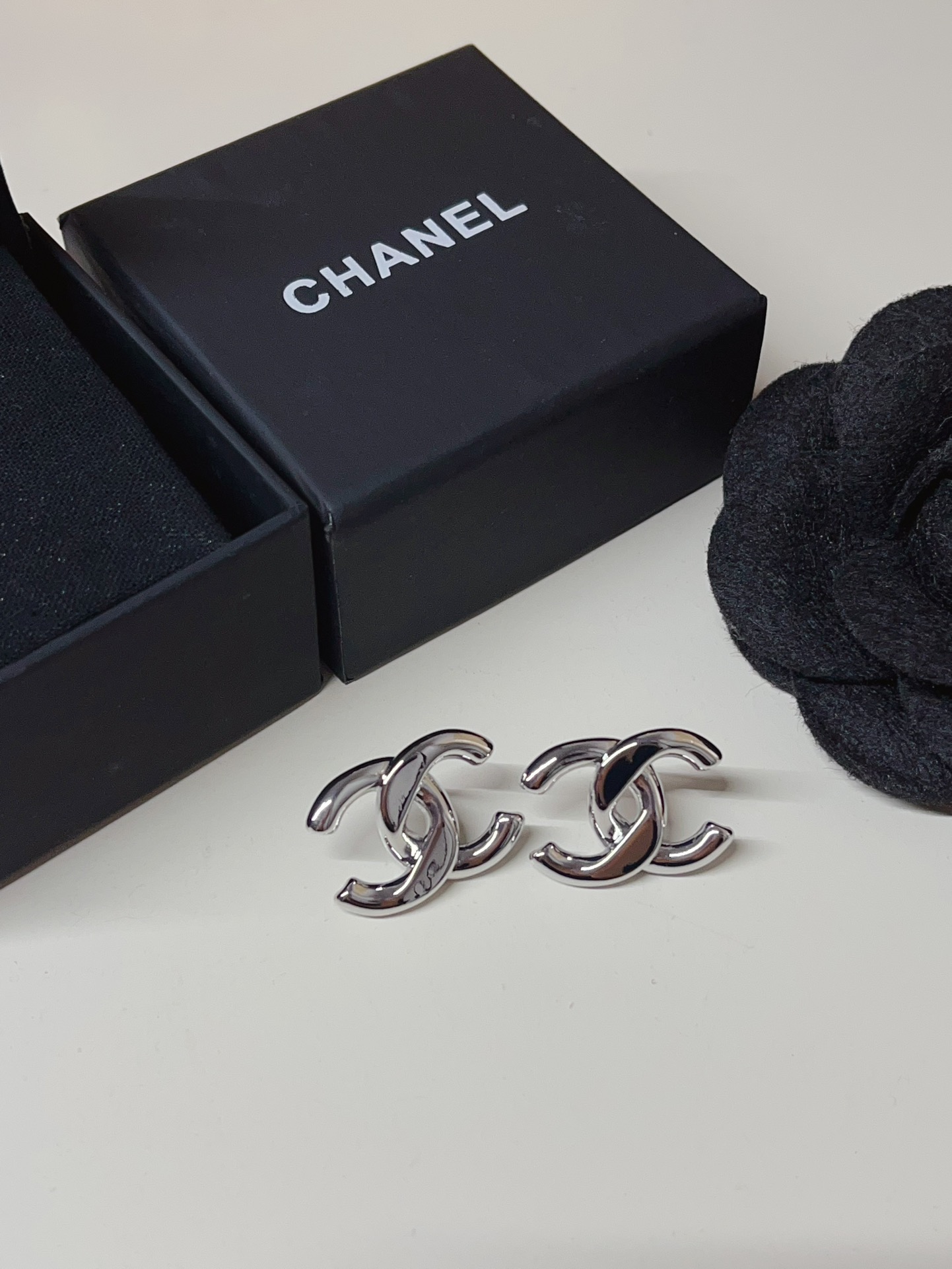 High   Quality   Fashion     Earring    011144