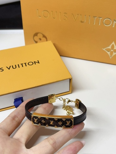 High   Quality   Fashion     Bracelet   01443