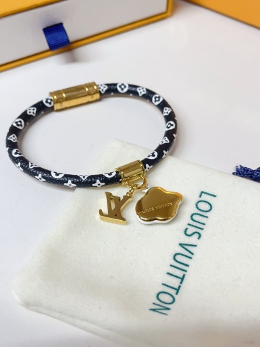 High   Quality   Fashion     Bracelet   01445