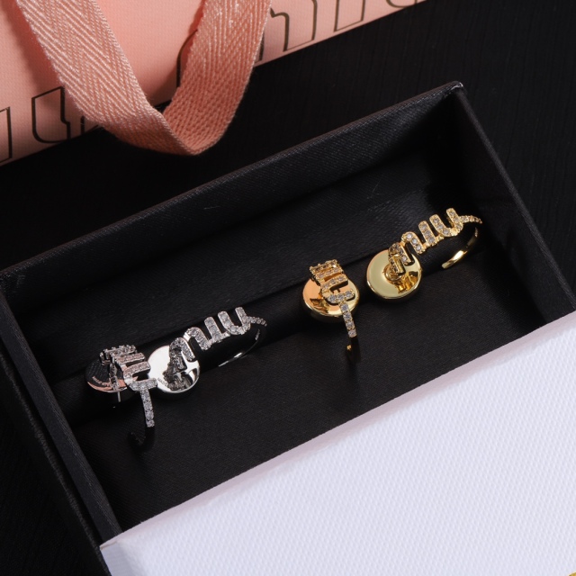 High Quality Fashion Jewelry  Earrings  0606056