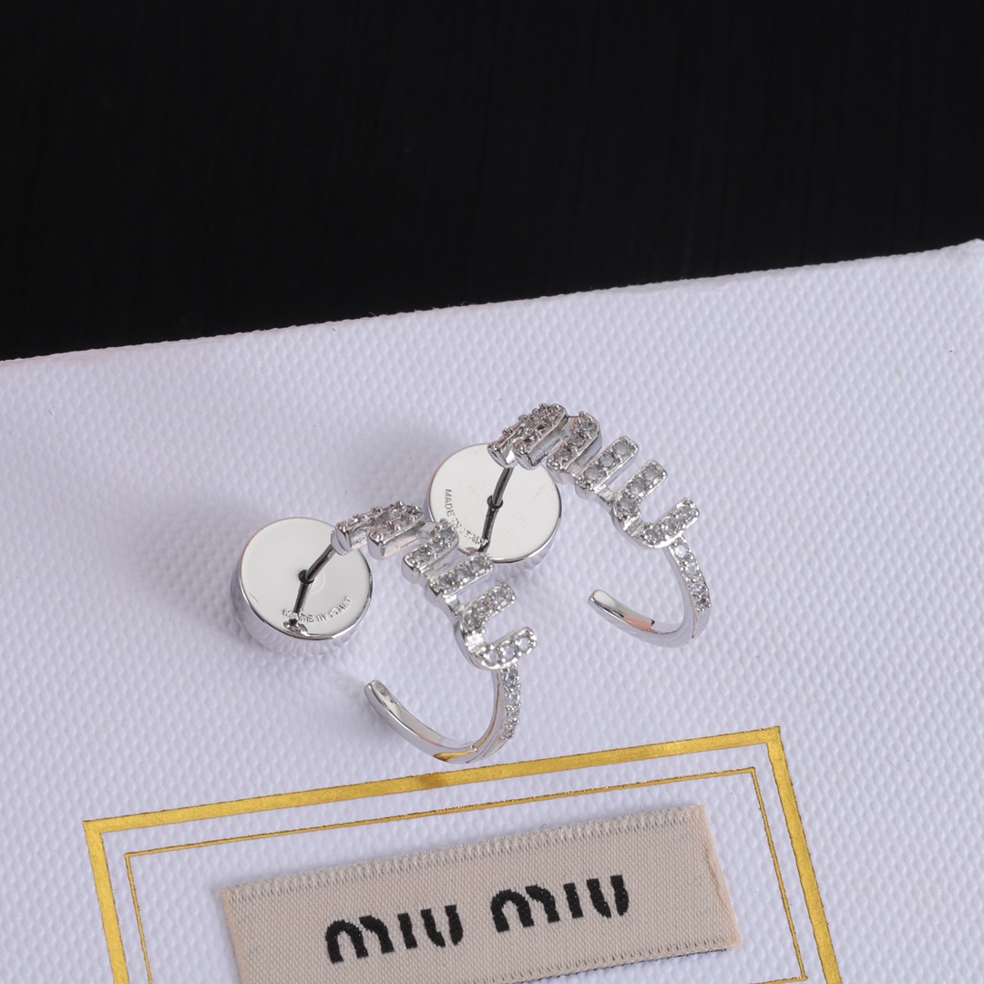 High Quality Fashion Jewelry  Earrings  0606056