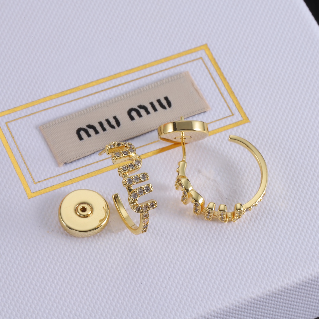 High Quality Fashion Jewelry  Earrings  0606056