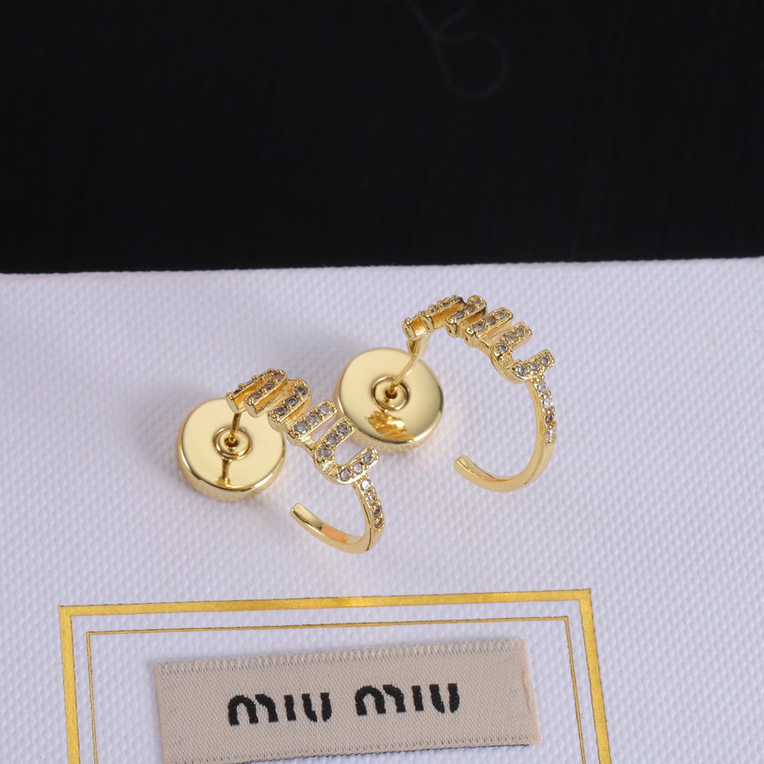 High Quality Fashion Jewelry  Earrings  0606056