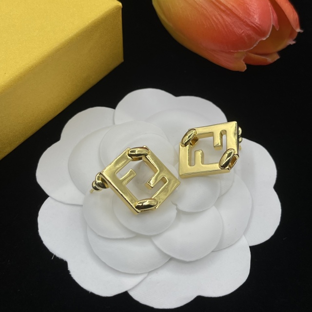 High Quality Fashion Jewelry  Earrings 0606006