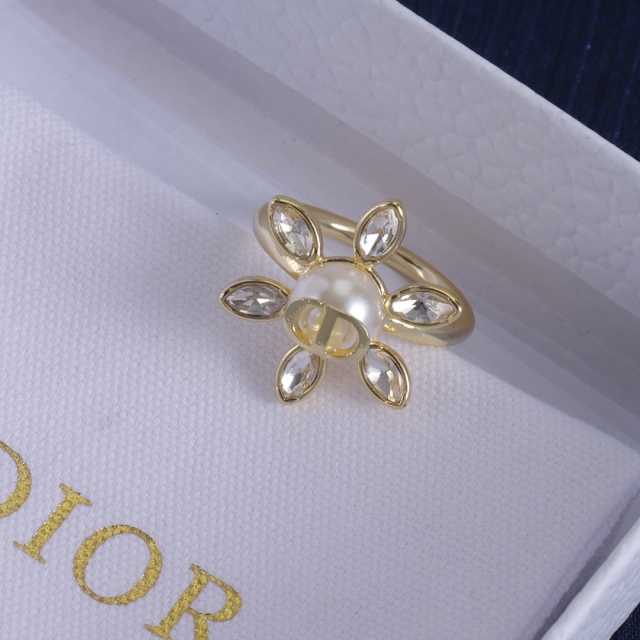 High Quality Fashion Jewelry  Ring  0606008