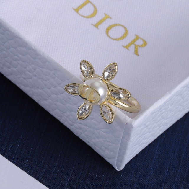 High Quality Fashion Jewelry  Ring  0606008