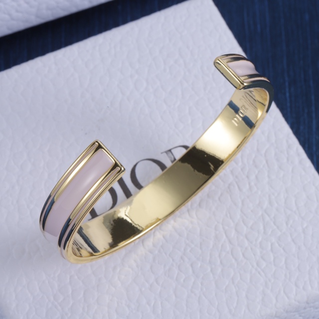 High Quality Fashion Jewelry  Bracelet  0606079