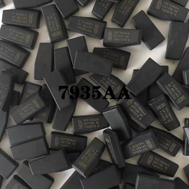 Original NXP PCF7935AA chip transponder chip ID44