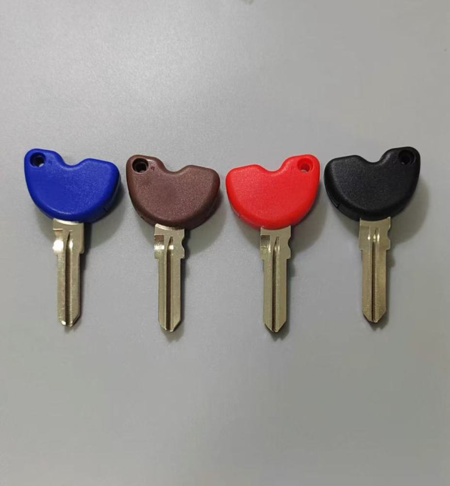 For Piaggio Gilera Nexus 500 150 Zip 50 Beverly 300 Typhoon 100 MP3 Fly 125 Motorcycle Key