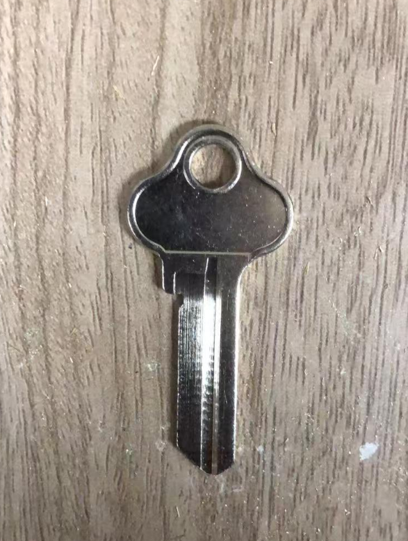 LW4  Key Blank