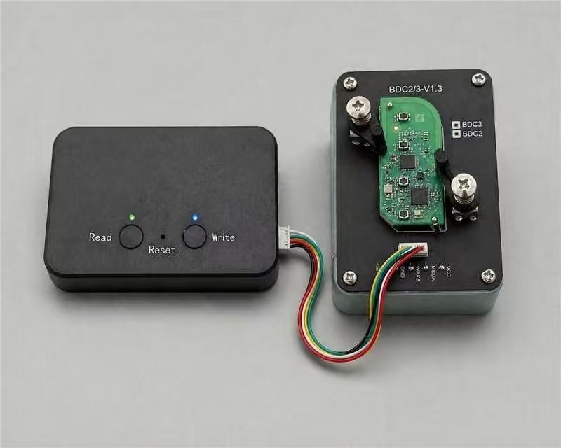 Pre-order Universal NXP Key Programmer NXP CHIP READ/WRITE/RESET DEVICE Fit for ALL NCF29XXChip Remote Adding (Pre-order before April 30th to receive a free BDC03 adapter; shipping will begin after May 5th)