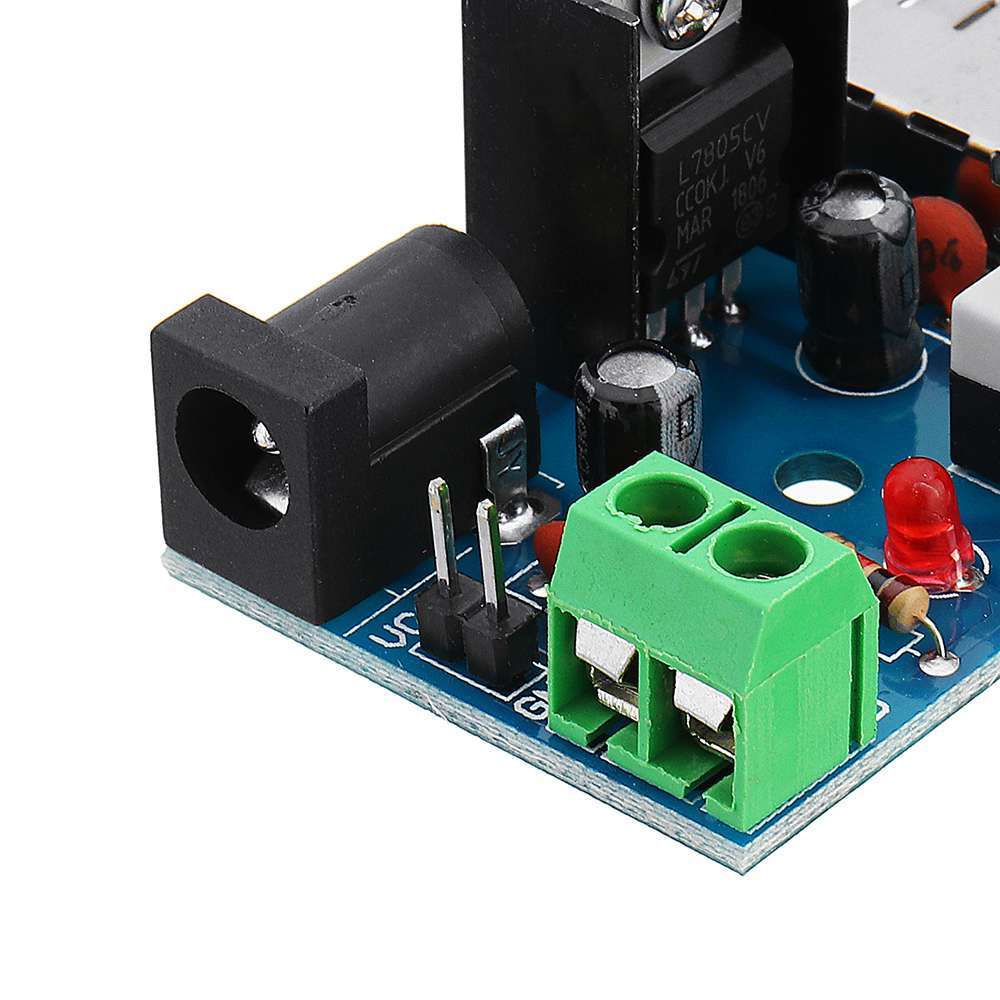 7V-15V to 5V Power Supply Module With L7812CV Heatsink