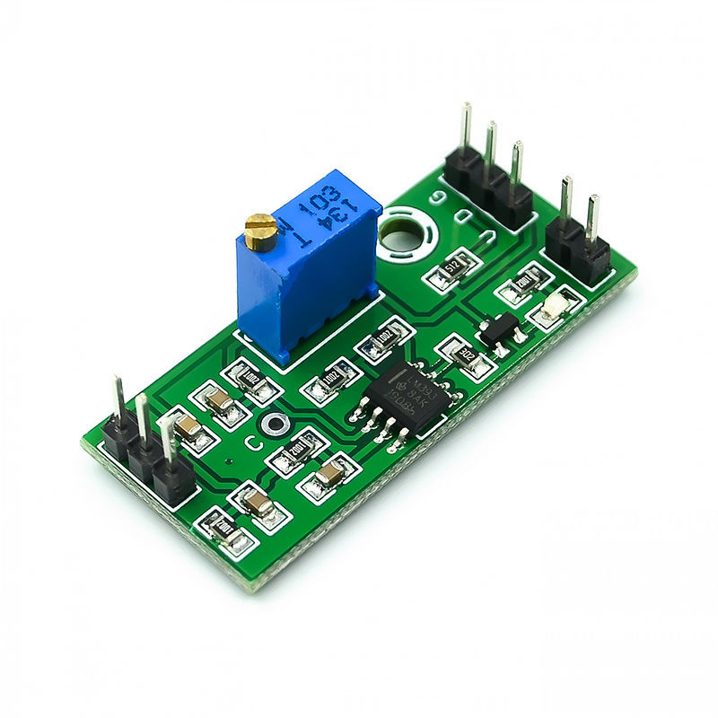 LM393 Voltage Comparator Module
