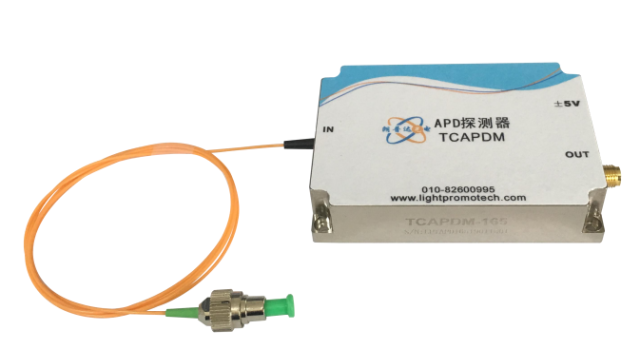 TCAPDMI200F－温控铟镓砷雪崩光电探测器模块，900 - 1700 nm，带宽200MHz