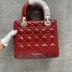 디올페이턴트레이디백미듐체리레드