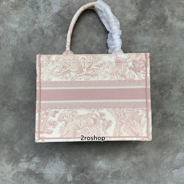 디올자수멀티컬러스트라이프자수북토트백미듐