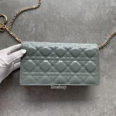 디오레이디woc페이턴트체인백