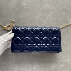 디오레이디woc페이턴트체인백