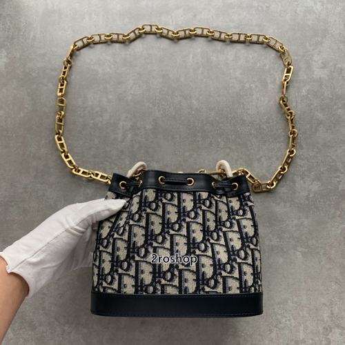 디올오블리크버킷백스몰