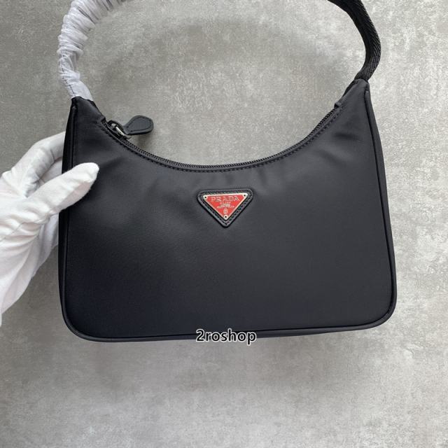 프라다호보백
