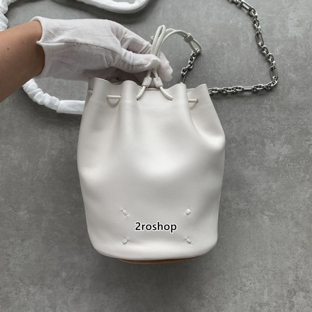 메종마르지엘라타비버킷백
